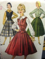1259 SIMPLICITY 1955 JR BLOUSE, FLARE SKIRT, WESKIT SIZE 11 PATTERN 29'' BUST